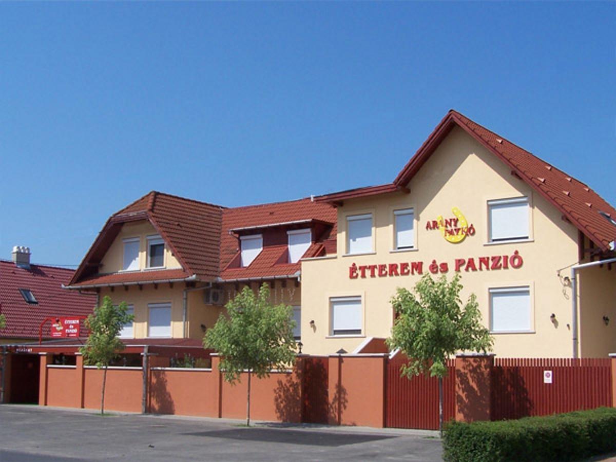 Arany Patko Panzio Hotell Debrecen Exteriör bild